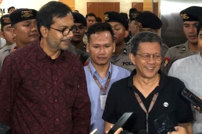 Dicecar Puluhan Pertanyaan Soal Hoax, Rocky Gerung Tak Merasa Dikriminalisasi