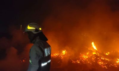 Kebakaran Dekat Rusun RPTRA Cakung, Lapak Barang Bekas Ludes Terbakar!
