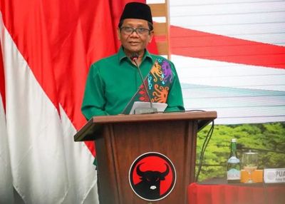 SKCK Mahfud MD Sudah Diterbitkan Polisi, Siap Daftar ke KPU Hari Ini!