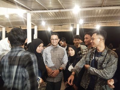 Muncul 2 Nama Tokoh Wanita Calon Kapten Tim Pemenangan, Anies Jawab Dengan Kelakar Lihat Kantong Baju