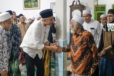 Didukung Jadi Presiden Indonesia Berikutnya, Ganjar Dapat Wejangan dari Abuya Muhtadi