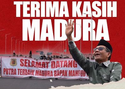 Pulang Kampung ke Madura, Cawapres Mahfud MD Disambut Meriah Warga