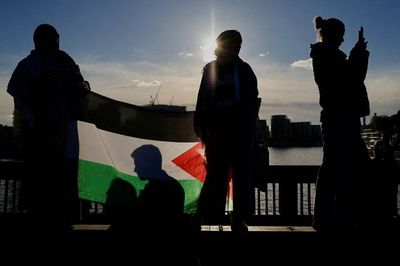 Warga Gaza Harus Membayar 5 Ribu Dolar AS untuk Melintasi Perbatasan Rafah