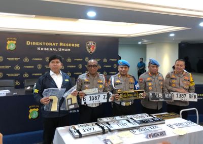 Cara Kerja Penjual Pelat Khusus Palsu: Pakai Kinegram hingga STNK Bekas