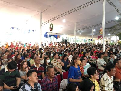Intip Keramaian di Gereja Katedral Jakarta Jelang Misa Natal