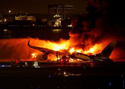 5 Awak Pesawat Penjaga Pantai Tewas Usai Tabrakan dengan Japan Airlines, Pilot Berhasil Menyelamatkan Diri