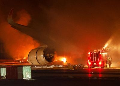 Kronologi Pesawat Japan Airlines Terbakar di Bandara Haneda Tokyo Usai Bertabrakan dengan Pesawat Penjaga Pantai Jepang