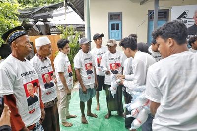 Dorong Produktivitas Pertanian di Lombok Barat, Relawan Ganjar-Mahfud Berikan Bantuan Alat Tani