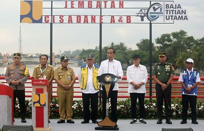 Manfaat Jangka Panjang Mendorong Pertumbuhan Ekonomi Lewat Infrastruktur di Era Jokowi