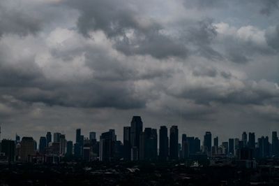 Dinamika Atmosfer Sebabkan Cuaca Ekstrem, Simak Wilayah yang Berpotensi Alami Hujan Lebat