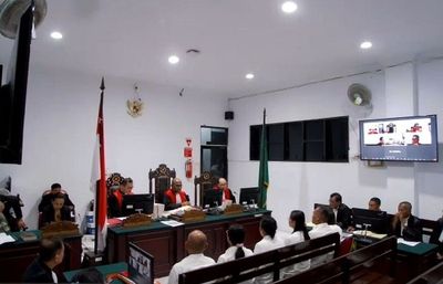 Korupsi SPPD Fiktif Rugikan Negara Rp6,6 Miliar, Kepala BPKAD Tanimbar Dituntut 8 Tahun Penjara