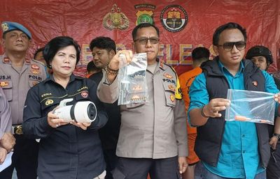 Penjual Sosis Bakar di Bekasi Ganti Pekerjaan jadi Tukang Pecah Kaca Mobil, Duitnya untuk Foya-foya dan Beli Narkoba