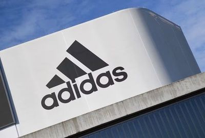 Kena Imbas Konflik Laut Merah, Perusahaan Adidas Telat Kirim Pesanan Karena Ongkos Kirim Naik