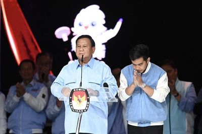 Prabowo Tutup Debat Dengan Permintaan Maaf ke Anies-Ganjar, Kiky Saputri: Terima Kasih Sudah Gentle