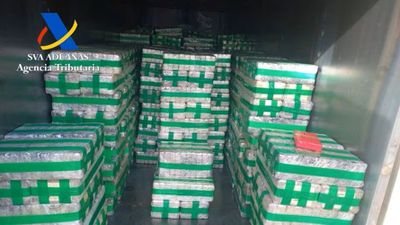 Kepolisian Spanyol Sita 8 Ton Kokain Yang diseludupkan Dalam Kontainer Besi Di Pelabuhan Algeciras