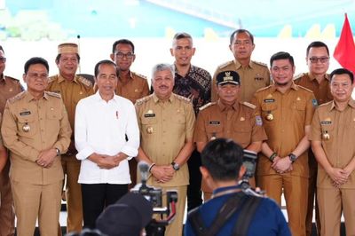 Didampingi Pj Gubernur, Presiden Jokowi Resmikan Sejumlah Proyek Nasional di Sulsel