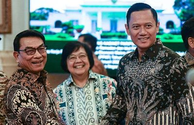 AHY dan Moeldoko Berjabat Tangan di Istana, Siap untuk Koordinasi ke Depannya!