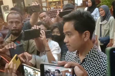 Enggan Bocorkan Hasil Pertemuan dengan Prabowo, Gibran: Rahasia!