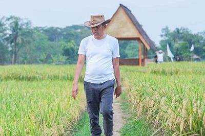 Dedi Mulyadi Heran Lihat Warga Ngeluh Harga Beras Mahal, Ternyata Harta Kekayaannya Lampaui 3 Digit dan Ngoleksi Kendaraan Mewah