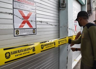 Satpol PP Kota Surabaya Kembali Bertindak Tegas dengan Penyegelan Ulang Kios Para Pedagang Nekat