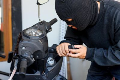 Pencuri Kembalikan Motor Curian ke Pemiliknya di Pondok Aren Melalui Jasa Gobox, Polisi: Ini Kejadian Langka