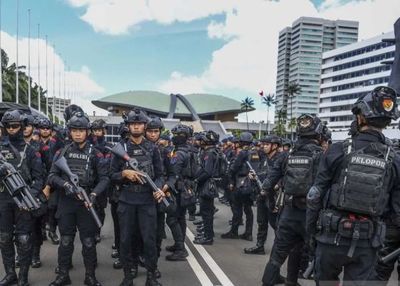 Ribuan Personel Kepolisian Dikerahkan di DPR hingga KPU Jelang Putusan Pemilu Hari Ini