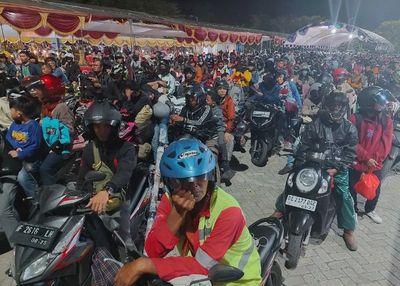 H+2 Lebaran, Sejumlah Kendaraan Roda Dua Mulai Padati Pelabuhan Bakauheni