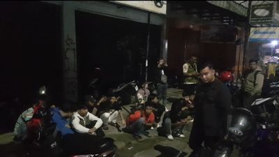 Tak Terima Diteriaki saat Melintas, Rombongan Konvoi Gengster Nyaris Bentrok dengan Warga di Malam Takbiran