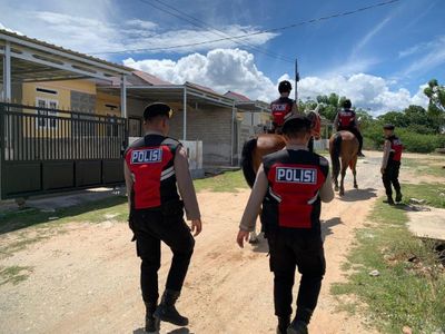 Cegah Gangguan Kamtibmas di Wisata Pantai dan Rumah Kosong, Ditsamapta Polda Sulteng Terjunkan Patroli Berkuda