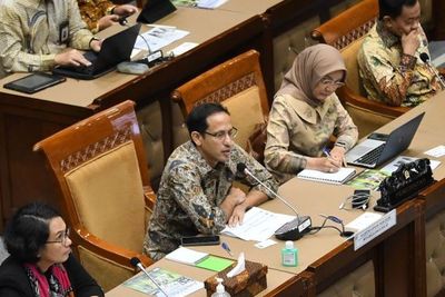 Mengenai Respon Nadiem: Kenaikan UKT yang Tidak Wajar akan Kami Hentikan