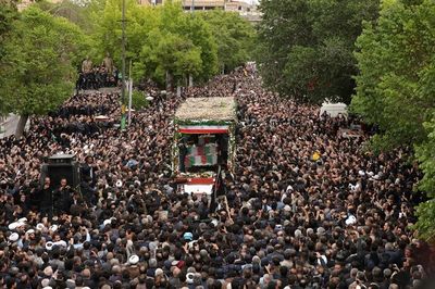 Ribuan Warga Iran Berkabung untuk Presiden Ebrahim Raisi di Tabriz