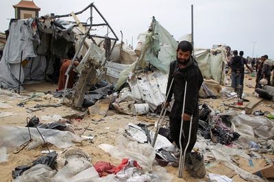 Serangan Udara Israel ke Kamp Pengungsi Gaza Tewaskan Puluhan Orang, Undang Kecaman Internasional