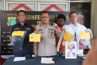 Kesal Ditimpuk Batu saat Jemput Pacar, Pria di Jakut Bacok 4 Warga