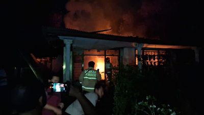 Cucu Main Korek Api di Kamar, Rumah pun Ludes Terbakar!