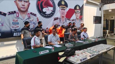 Polda Metro Jaya Tangkap 2 Pelaku Narkoba, 5Kg Sabu dan 20 Ribu Butir Ekstasi Diamankan
