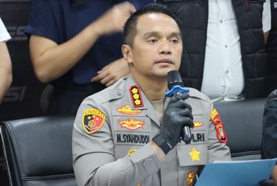 Polres Jakbar Tangkap Pria Penjual Rekening Penampungan Judol, 449 Kartu ATM Disita