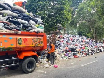 Jeritan Petugas Kebersihan Sampah di Kota Yogya : Minta Gaji Lebih 