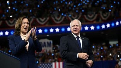 Kamala Harris Memilih Tim Walz Sebagai Cawapres Begini Sosoknya