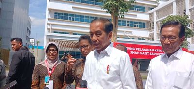 Mencuat Banyak Nama Baru di Pilkada 2024, Jokowi : Enggak Masalah, Sangat Demokratis