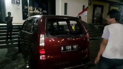 Dipicu Penarikan Paksa Kendaraan, Dua Kelompok Ormas dan Debt Kolektor Terlibat Bentrokan di Bekasi