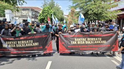 Aksi Pedangan Teras Malioboro 2 Hari Ini: Janji Palsu Pemda DIY Hingga Bawa Keranda Mayat dan Replika Orang Menangis