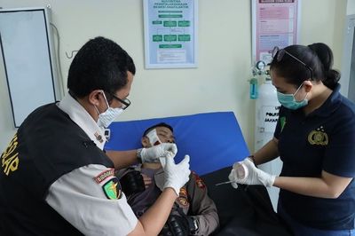 Lagi! 2 Polisi Disiram Air Keras Saat Bubarkan Tawuran di Jakbar, 3 Pelaku Ditangkap!