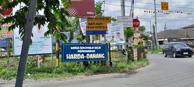 Polemik Pemasangan APK Paslon Pilkada Sleman 2024 di Prambanan, Kedua belah Pihak Akhirnya Bersepakat Damai
