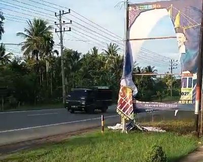 Pilkada Aceh Semakin Memanas, Baliho dan Spanduk Cagub Bustami Hamzah Berlanjut dan Meluas Dirusak
