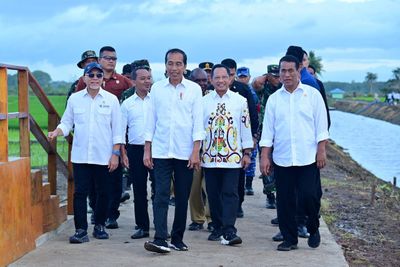 Satu Dekade Presiden Jokowi: Genjot Pembangunan Infrastruktur demi Kesejahteraan di Papua dan Indonesia Timur 