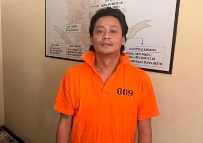 Jadi Tersangka, Begini Tampang Pria Penodong PPSU saat Sedang Tebang Pohon di Jaksel