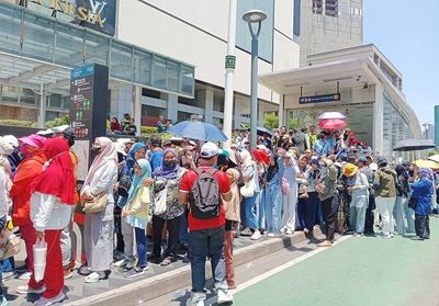 Pesta Rakyat Tebar Diskon UMKM, Antrean Mengular Hingga Pintu Masuk Stasiun MRT