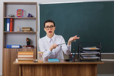 Viral Guru Enggan Tegur Siswa hingga Kasus Supriyani: Butuh Penyamaan Persepsi Setiap Elemen Pendidikan dan Mutual Respect
