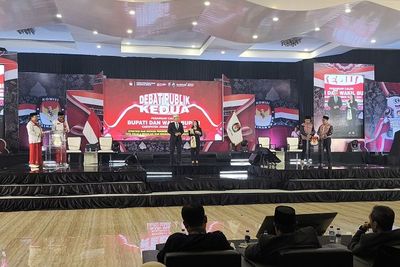 Debat Kedua Pilkada Jember, Hendy Tanya Fawait Kasus Dugaan Korupsi DPRD Jatim