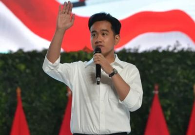 Wapres Gibran Pimpin Rapat Penanganan Letusan Gunung Lewotobi Laki-Laki: Pastikan Kehadiran Pemerintah 